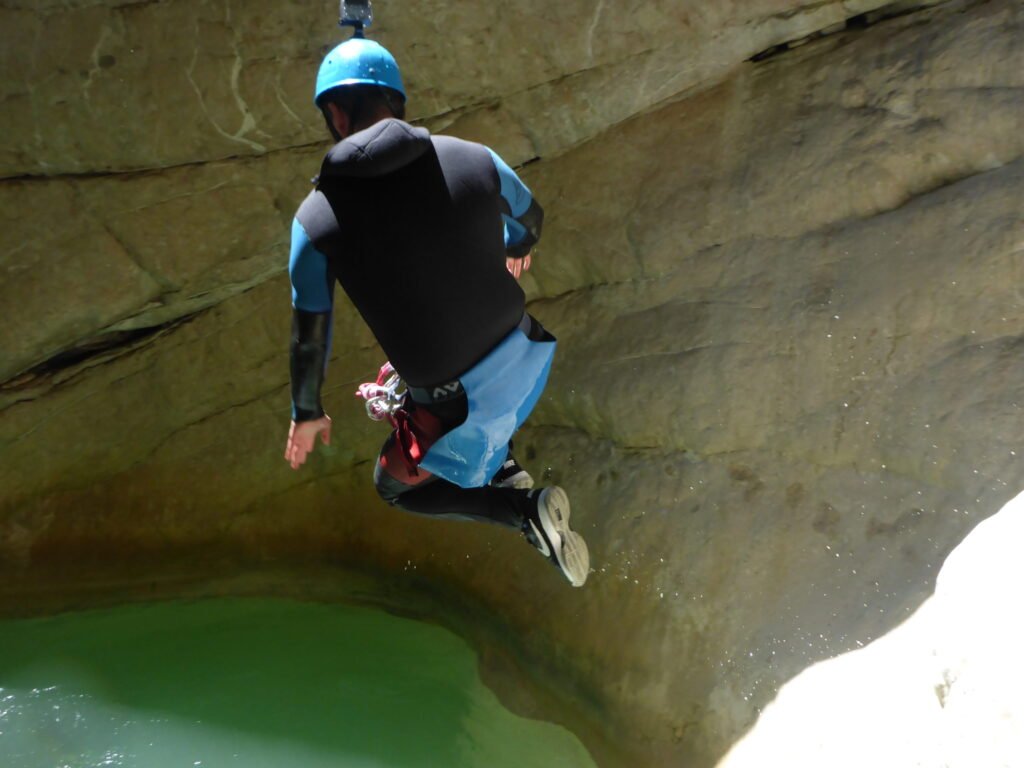Découvrez l'Aventure avec Verdon Canyoning dans les Gorges